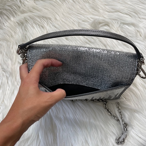 FURLA 1927 SOFT
Crossbody Mini - Picture 9 of 13